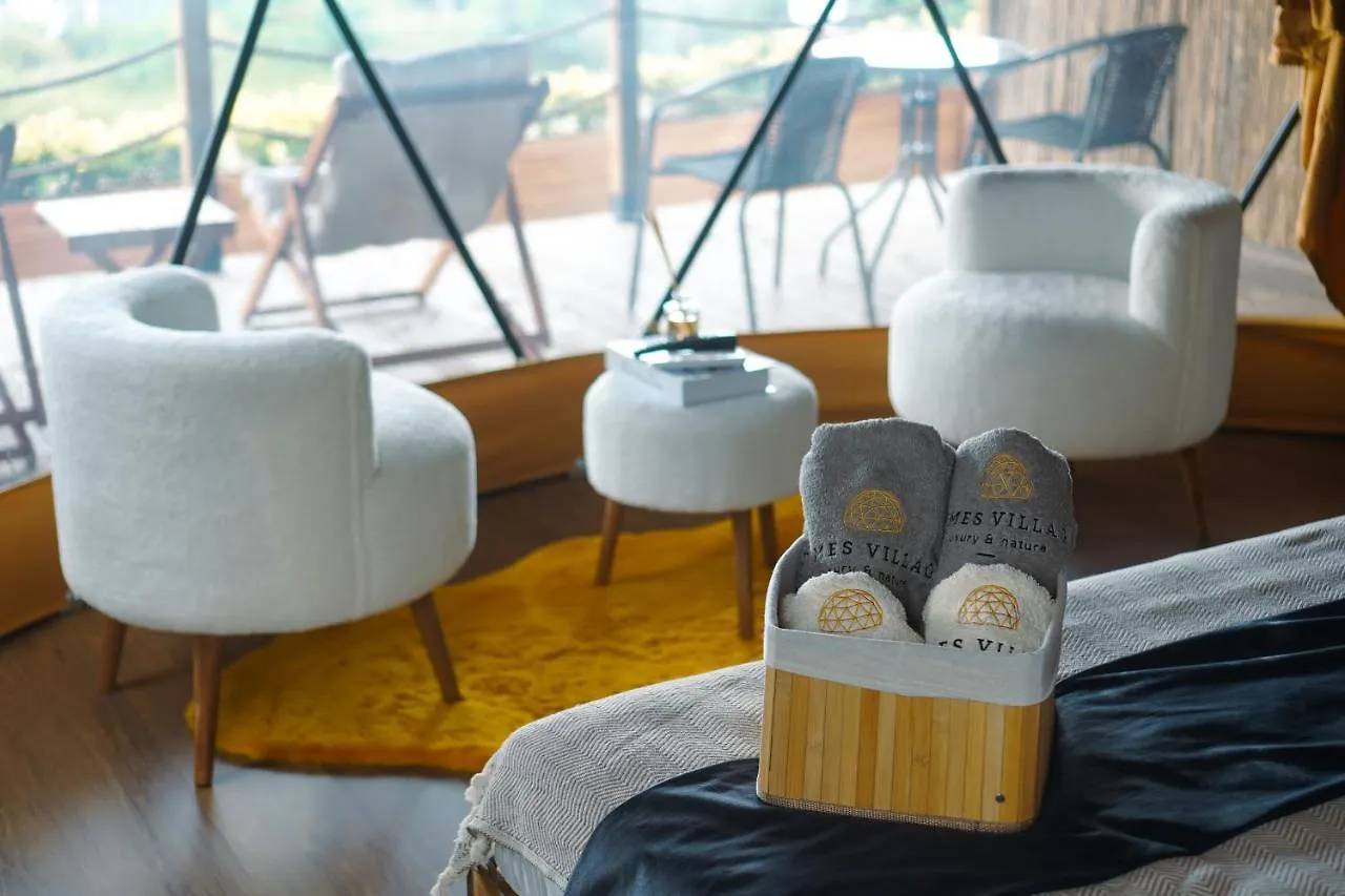 Domes Village Istanbul Bed & Breakfast