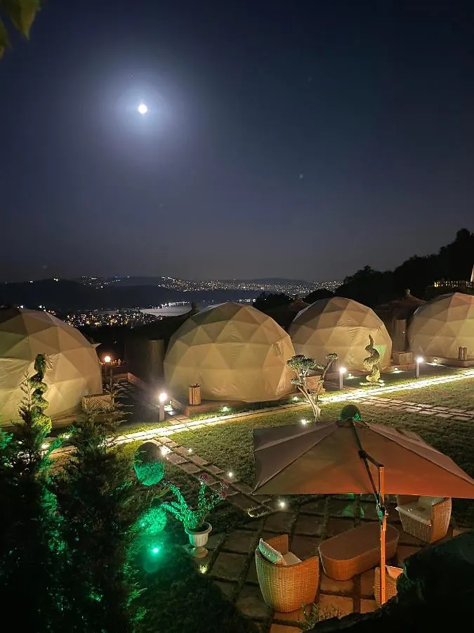Domes Village Istanbul Bed & Breakfast